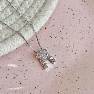 COLAR CORAÇÃO COM 2 MENINOS