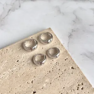 DUPLA BRINCO DE ARGOLA ARTICULADA GOTA TRABALHADA