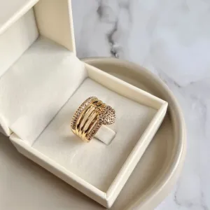 ANEL LARGO COM MICRO ZIRCONIAS PINGENTE CORAÇÃO