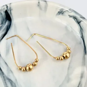 BRINCO ARGOLA GOTA COM ESFERAS