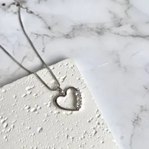 COLAR CORAÇÃO 3 PEDRAS CRISTAL