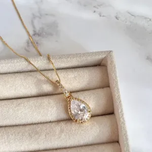 COLAR GOTA CRISTAL