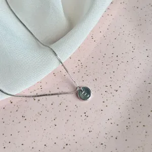 COLAR MINI MEDALHA DE LETRA - E