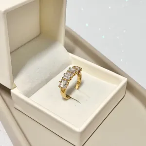 ANEL PEDRAS QUADRADAS