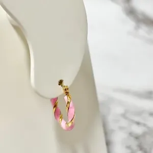 BRINCO ARGOLA ROSINHA RESINADA