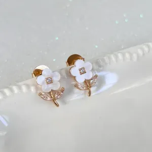 BRINCO FLOR COM MADRE PÉROLA