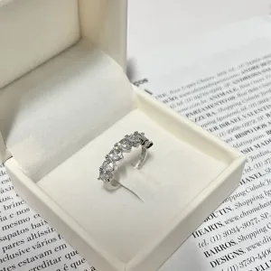ANEL 7 CORAÇÕES DE ZIRCONIA 4MM