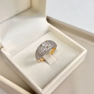 ANEL CRAVEJADO COM PEDRA CRISTAL DE CORAÇÃO