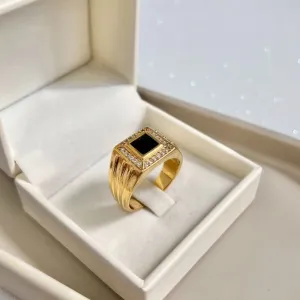 ANEL MASCULINO PEDRA PRETA COM ZIRCONIA EM VOLTA DA PEDRA