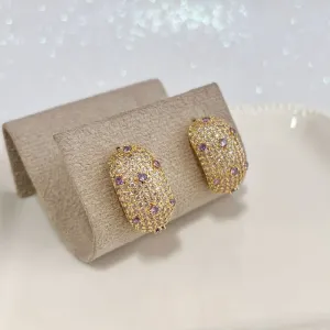 BRINCO CRAVEJADO E PONTOS DE LUZ LILÁS