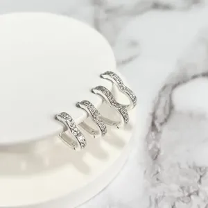 DUPLA DE ARGOLAS E CORAÇÃO CRAVEJADA