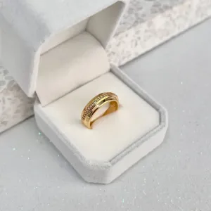 ANEL ALIANÇA MEIO FRIZO DE MICRO ZIRCONIA NO MEIO