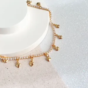 COLAR CHOKER RIVIERA COM PINGENTES DE CORAÇÕES