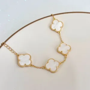 PULSEIRA 5 TREVOS EM MADRE PÉROLA BRANCA