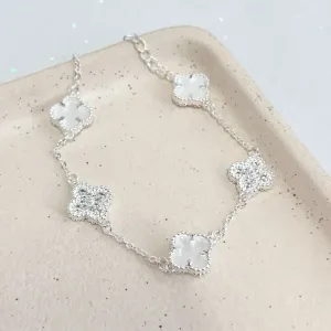 PULSEIRA TREVO MADRE PÉROLA BRANCA E MICRO ZIRCONIAS