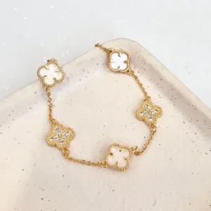 PULSEIRA TREVO MADRE PÉROLA BRANCA E MICRO ZIRCONIAS