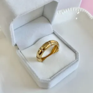 ANEL DETALHES EM MICRO ZIRCONIA - LINHA PLUS SIZE