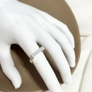 ANEL PRATA925 QUADRADO COM ZIRCONIAS CRISTAL