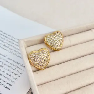 BRINCO CORAÇÃO CRAVEJADO