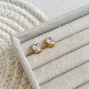 BRINCO OVAL PONTO DE LUZ