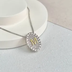 COLAR MEDALHA CRAVEJADA COM LETRA - M