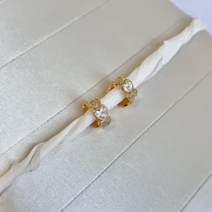 BRINCO ARGOLA ARTICULADA 3 CORAÇÕES