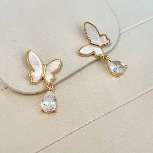 BRINCO BORBOLETA MADRE PÉROLA E GOTA DE ZIRCONIA