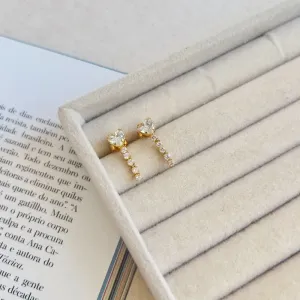 BRINCO CORAÇÃO DE ZIRCONIA COM RIVIERA