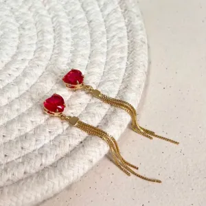 BRINCO CORAÇÃO VERMELHO EM PEDRA E FRANJA DE VENEZIANA