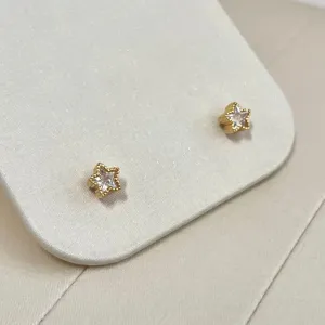 BRINCO ESTRELA PEDRA DE ZIRCONIA E ACABAMENTO EM VOLTA 6MM