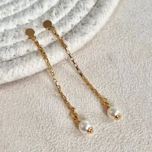 BRINCO LONGO COM PÉROLA NA PONTA