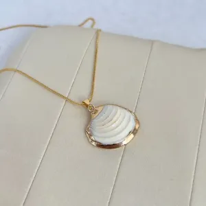 COLAR PINGENTE CONCHA