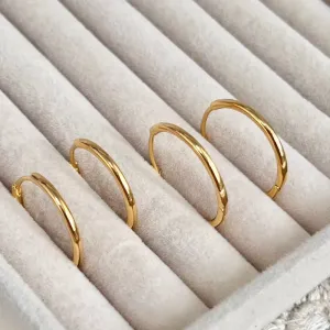 DUPLA BRINCO ARGOLA FINAS E LISAS