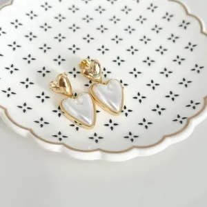 BRINCO 2 CORAÇÕES LISO E MEIA PÉROLA