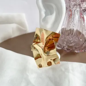 BRINCO 2 QUADRADOS AMASSADOS