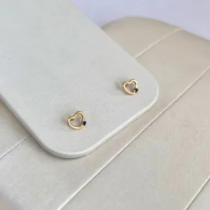 BRINCO CORAÇÃO VAZADO COM MINI PONTO DE LUZ