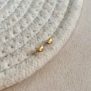 BRINCO MINI CORAÇÃO COM PONTO DE LUZ