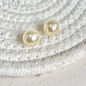 BRINCO PINO PÉROLA TRADICIONAL 12MM