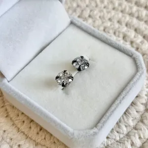 BRINCO PONTO DE LUZ ZIRCONIA 7MM GRAFITE