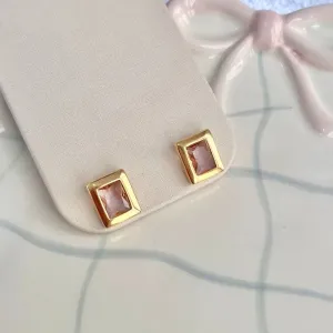 BRINCO QUADRADO PEDRA ROSA