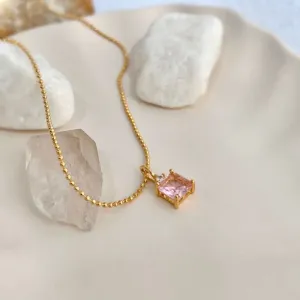 COLAR BOLINHAS DIANE COM PINGENTE QUADRADO ROSA - 45CM