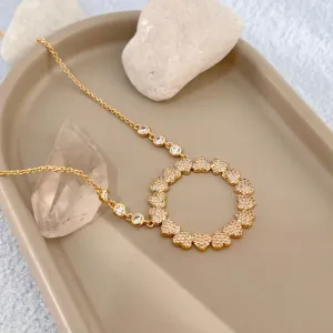 COLAR MANDALA CORAÇÕES CRAVEJADOS