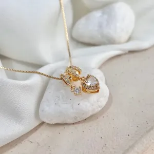 COLAR PINGENTE CORAÇÃO CRISTAL COM PONTO DE LUZ