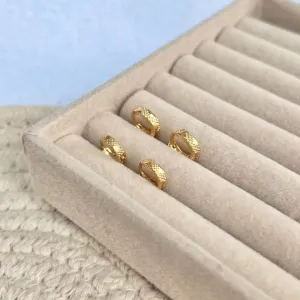 DUPLA BRINCO ARGOLAS ARTICULADA COM DETALHES