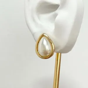 BRINCO GOTA 2CM MEIA PÉROLA