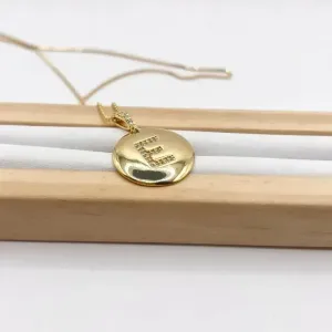 COLAR MEDALHA LETRA E 70CM