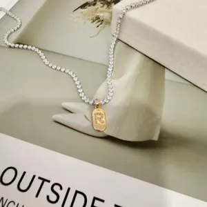 COLAR RIVIERA COM PLACA DE LETRA - R