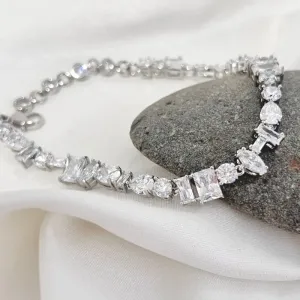 PULSEIRA LUXO PEDRARIA GEOMÉTRICA