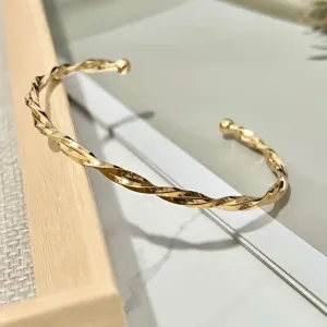 BRACELETE 2 FIOS QUADRADOS TORCIDOS