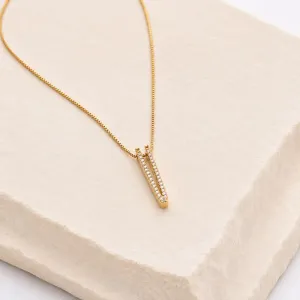 COLAR LETRA LONGA DE MICRO ZIRCONIAS - V